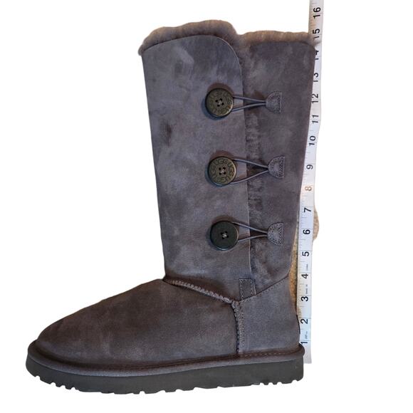 UGG Australia Baily Button Triplet Tall Boots in gray. Size 9 Suede Sheepskin - Picture 3 of 12